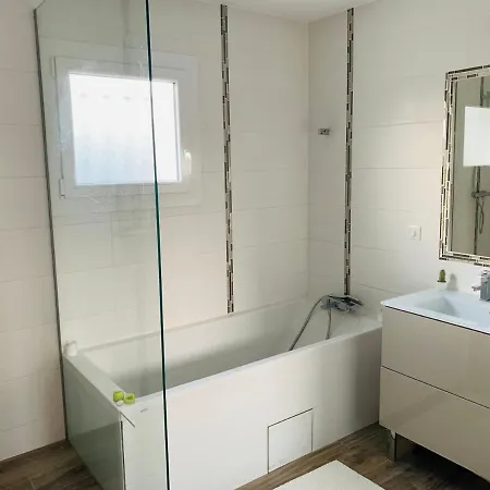 Magnifique Avec Piscine Chauffee & Jacuzzi * سان جون ديلاك